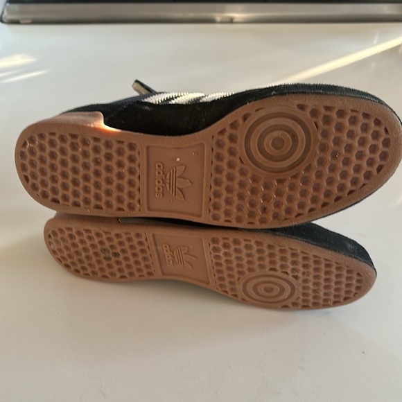 Adidas Gazelles - Picture 5 of 10